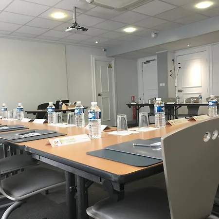 Отель Campanile Purpan 3*