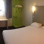钟楼图卢兹普尔班酒店 3* 圖盧茲