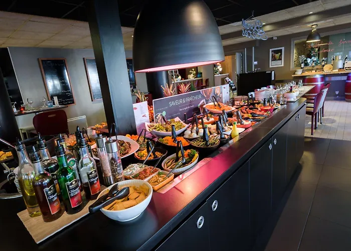 Отель Campanile Purpan 3*