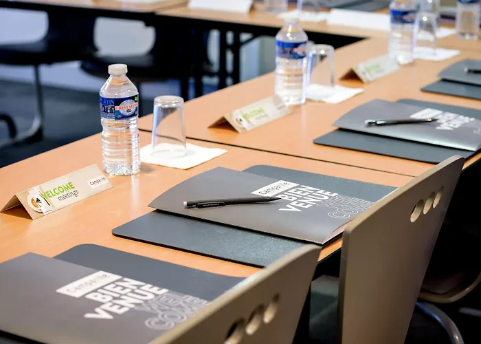 Отель Campanile Purpan