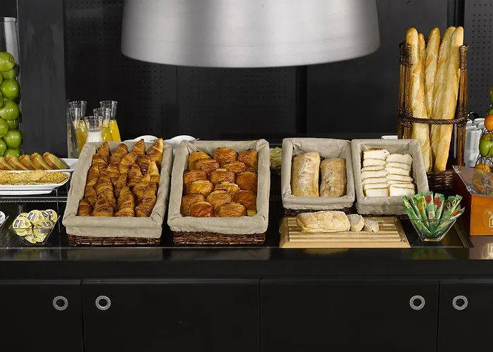 Отель Campanile Purpan 3*